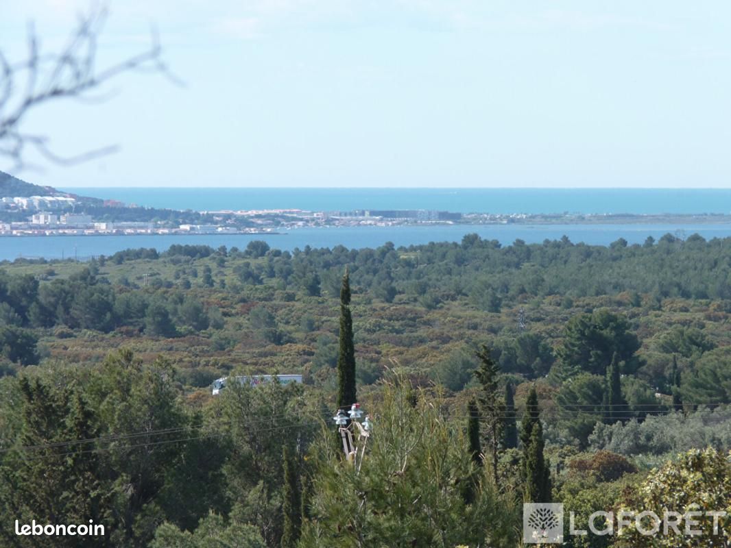 Terrain 605 m² Poussan · 17 000 €