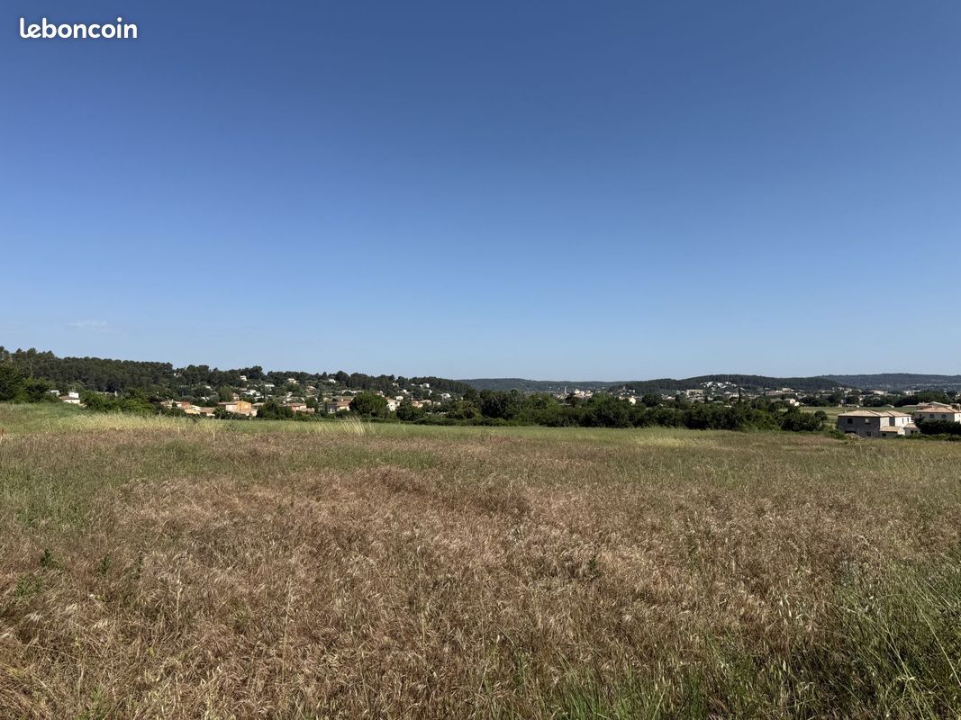 Terrain 650 m² · à Gardanne · 650 m² · 275 000 €