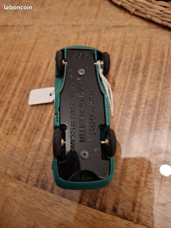 Dinky toys Aston Martin DB 3 S n'506 - Collection
