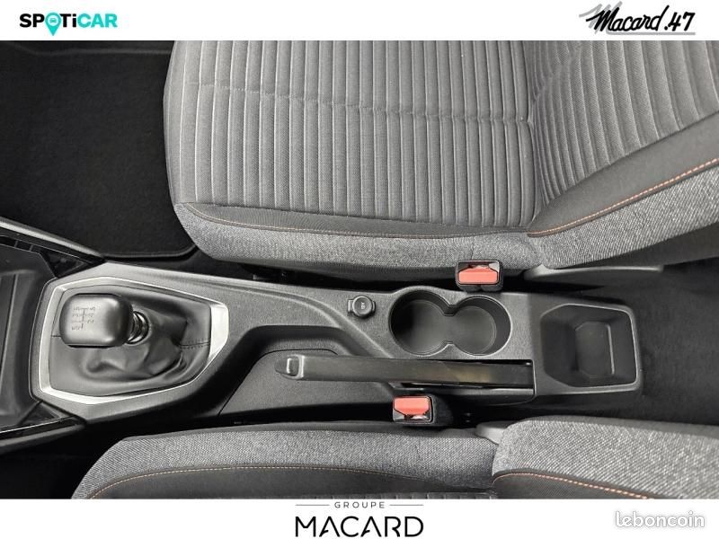 Peugeot 2008 1.2 PureTech 100ch S&S Active (image 34)