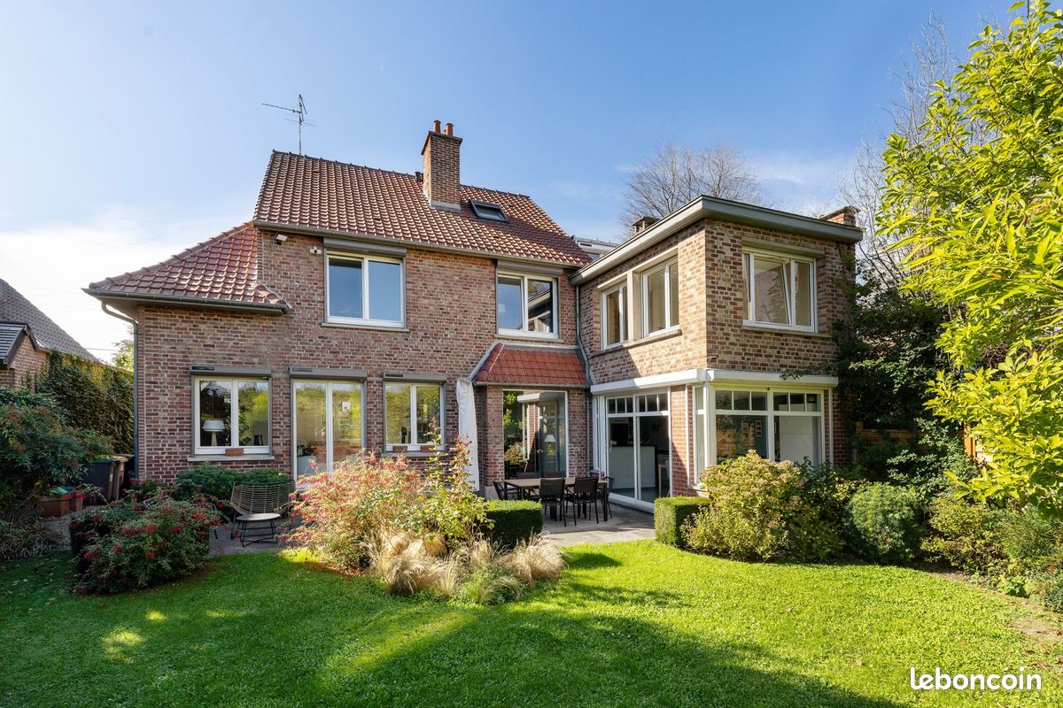 Maison 6 pièces 172 m² · à Wasquehal · 172 m² · 945 000 €