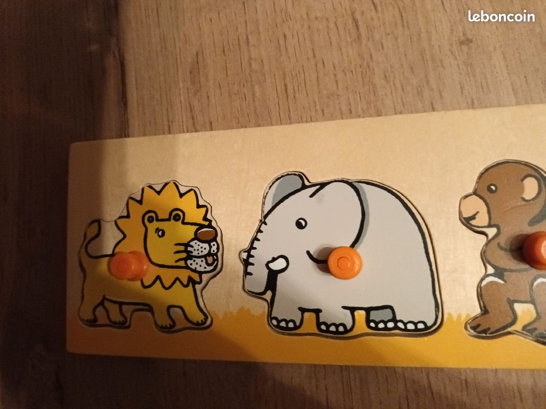 Puzzle bois 5 cases tbe. Jamais servi (image 2)