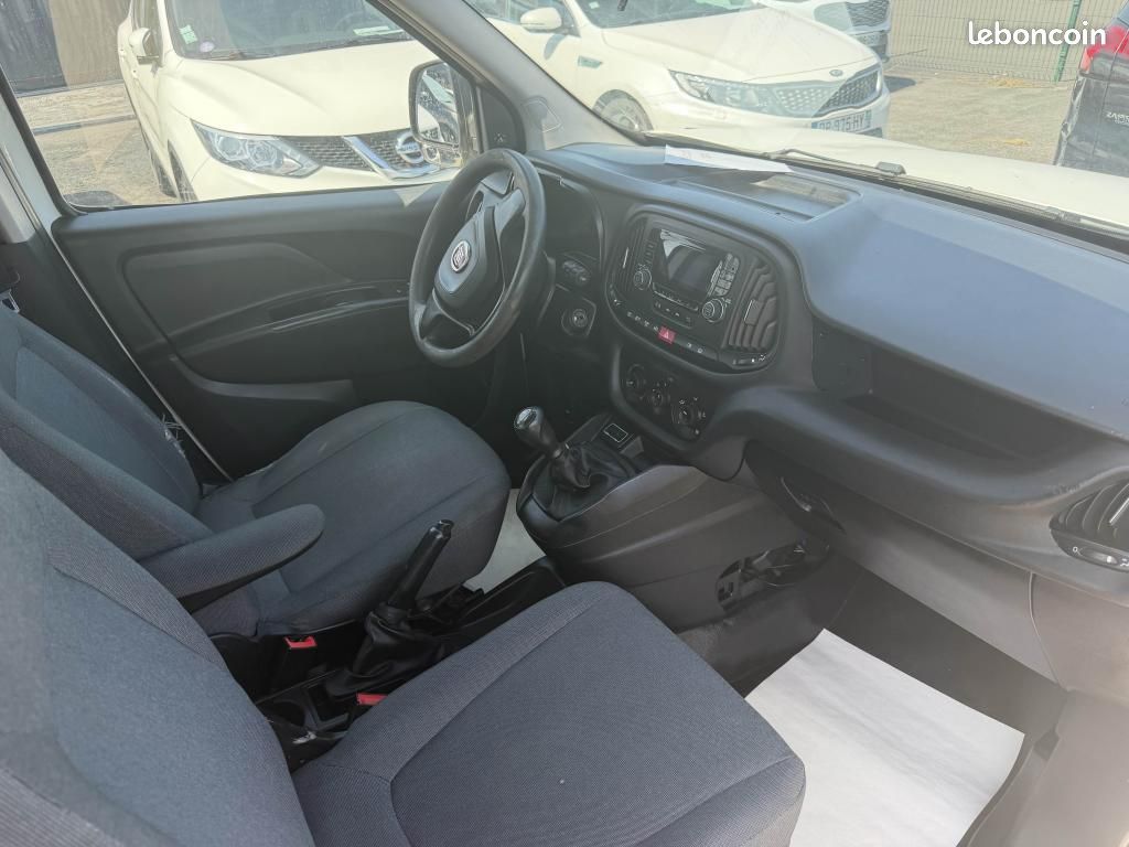 FIAT DOBLO Maxi 1.3 Multijet II 16V - 95 - 1000KG Euro6 II CARGO FOURGON Fourgon tôlé Pack (image 5)