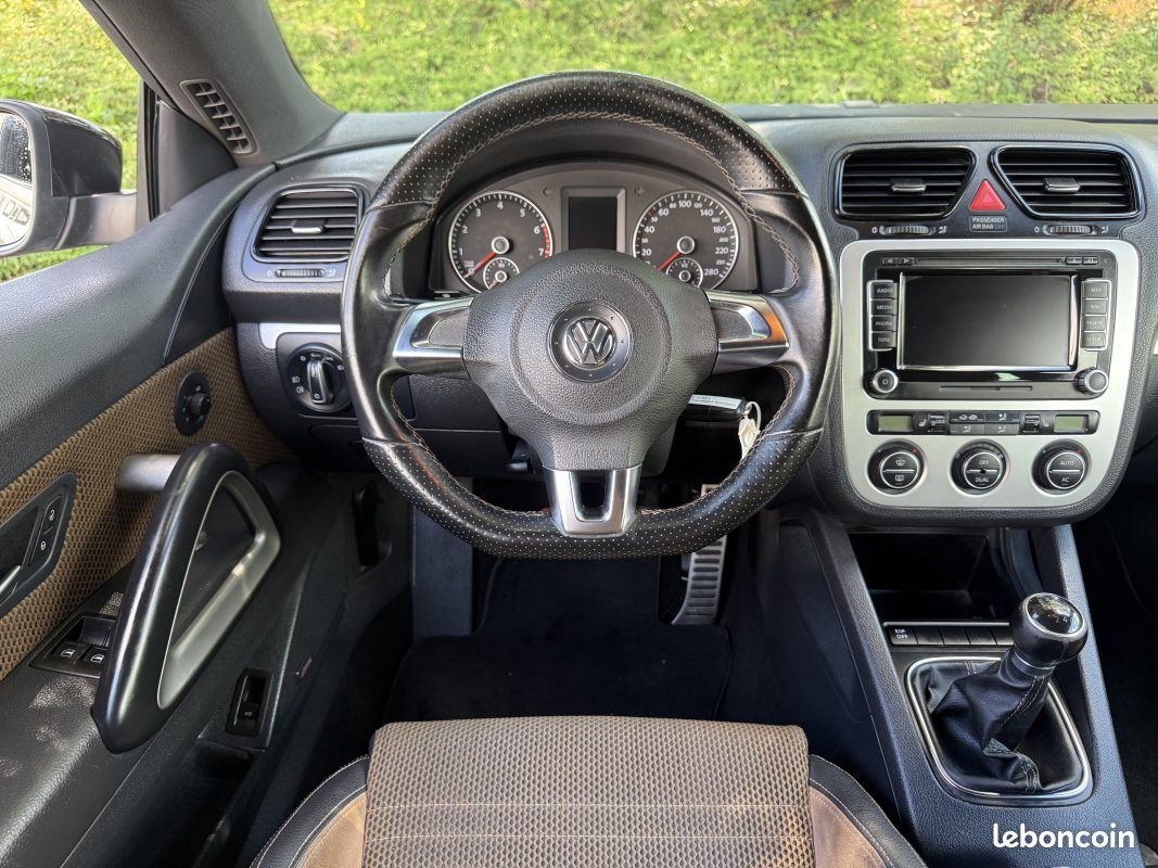 Volkswagen Scirocco 1.4 TSI 160ch Sportline Garantie 6 Mois (image 36)