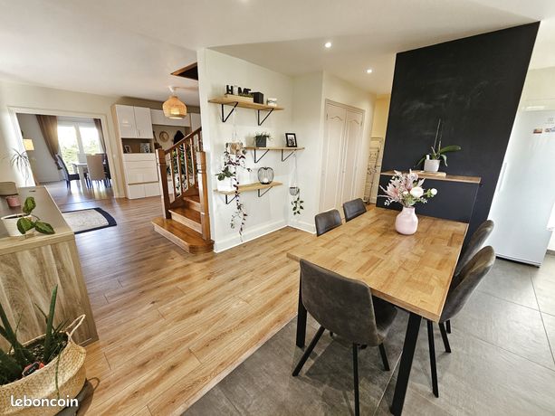 Maison 10 pièces 167 m²