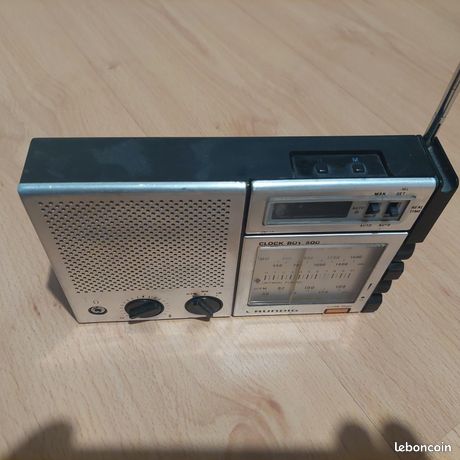 GRUNDIG CLOCK BOY 500 – Vintage Clock Radio – FM MW LW
