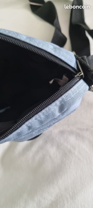 Petite sacoche Eastpak (image 4)