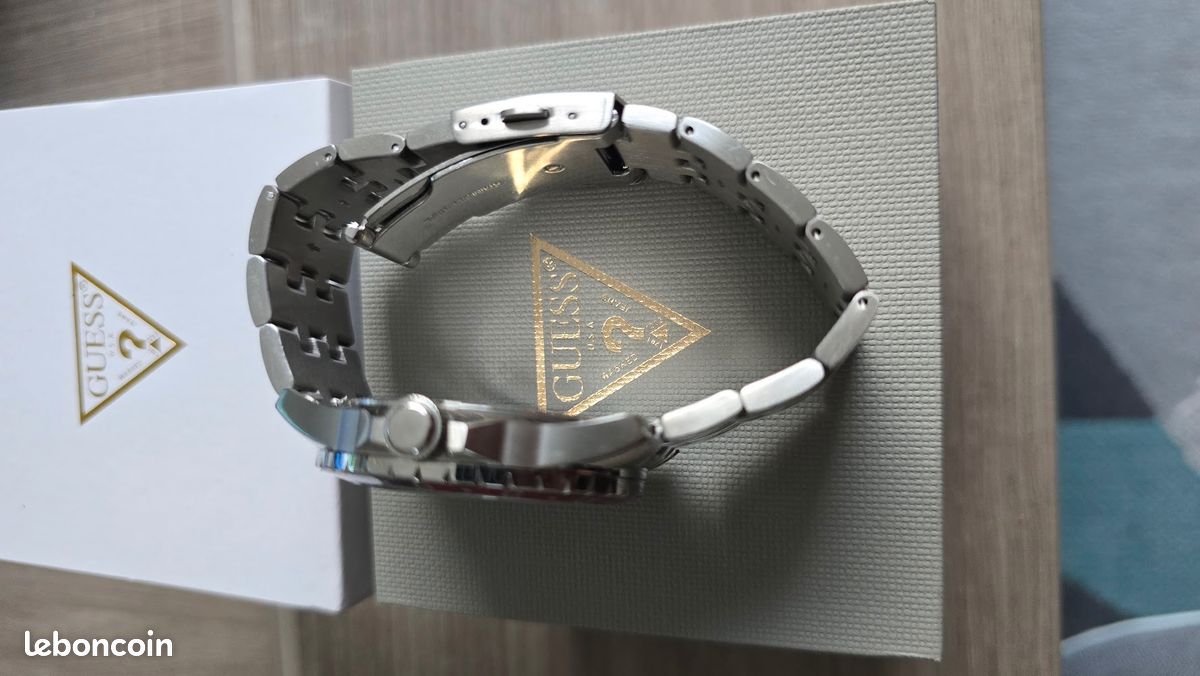 Montre GUESS Odyssey neuve (image 5)