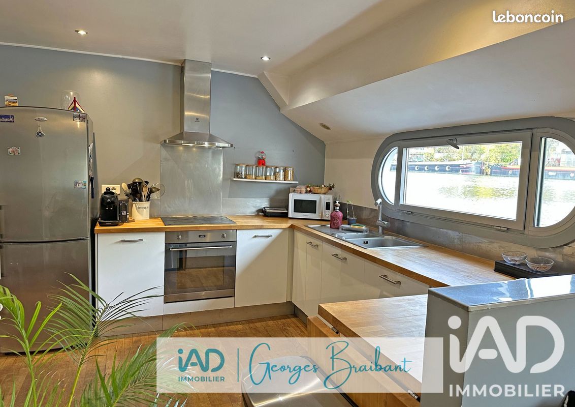 Appartement 7 pièces 165 m² · à Villeneuve-la-Garenne · 165 m² · 435 000 €