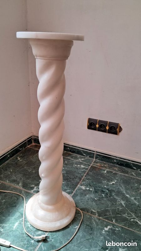 Colonne marbre lumineuse (image 2)