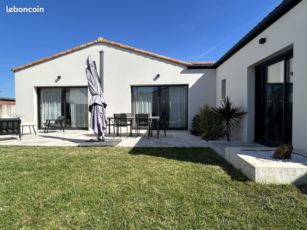 Maison 5 pièces 131 m² · à Échiré · 131 m² · 331 200 €