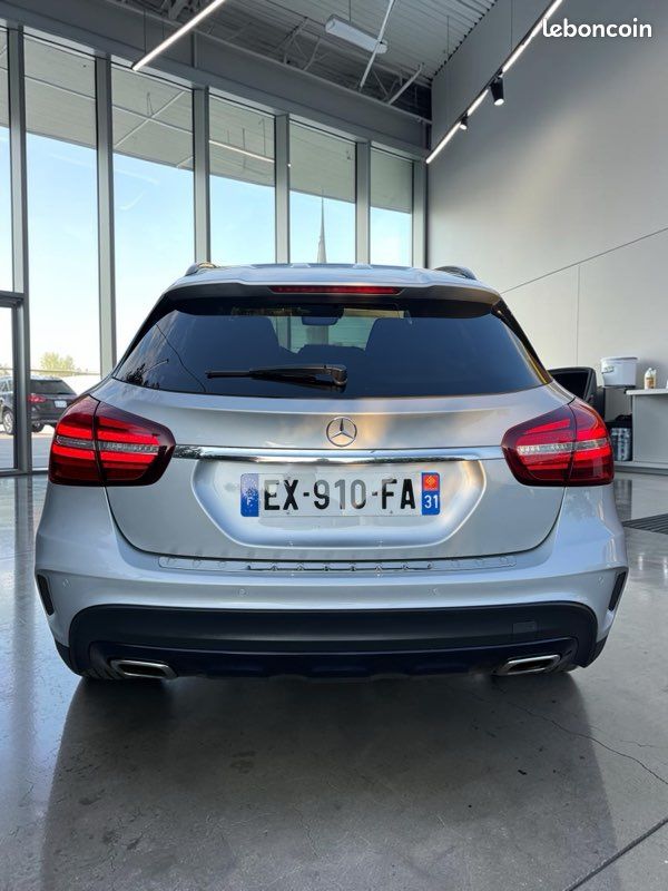 MERCEDES GLA 220 d 7-G DCT 4-Matic Fascination 177 ch AMG line (image 5)