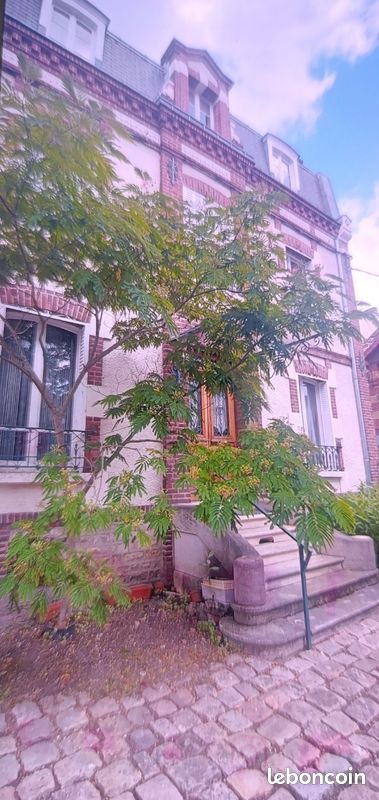 Maison 10 pièces 245 m² · à Deuil-la-Barre · 245 m² · 690 000 €