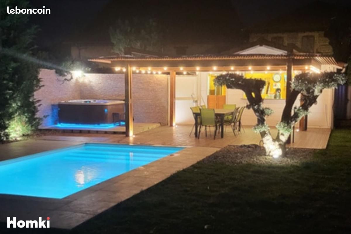 Maison 6 pièces 279 m² · à La Frette · 279 m² · 415 000 €