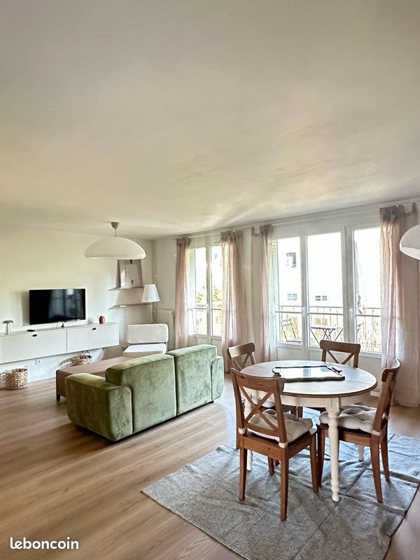 Appartement 2 pièces 57 m² · à Tassin-la-Demi-Lune · 57 m² · 1 150 €