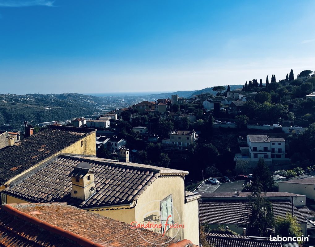 Appartement 3 pièces 69 m² · à Gattières · 69 m² · 250 000 €