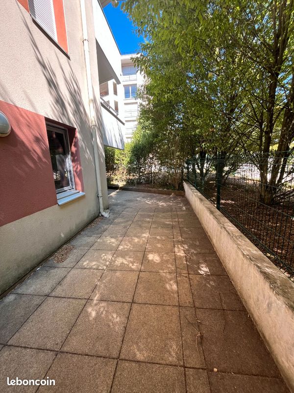 Appartement 3 pièces 75 m² · à Besançon · 75 m² · 925 €