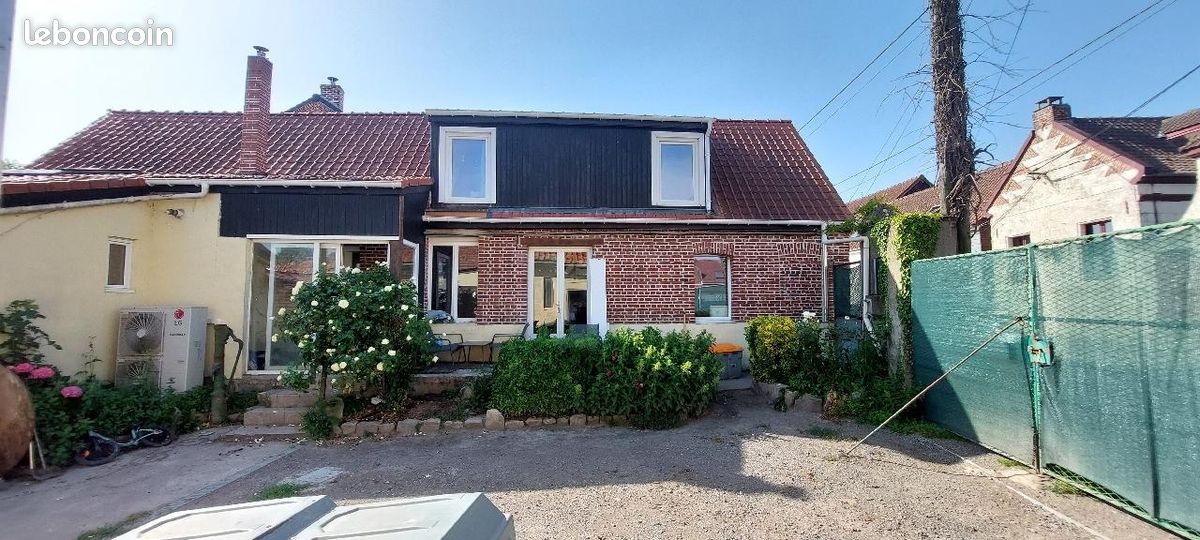 Maison 6 pièces 118 m² · à Rebreuve-Ranchicourt · 118 m² · 173 000 €