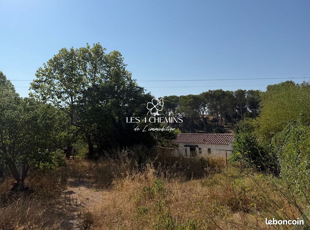 Terrain 1074 m² · à Rousset · 1 074 m² · 380 000 €