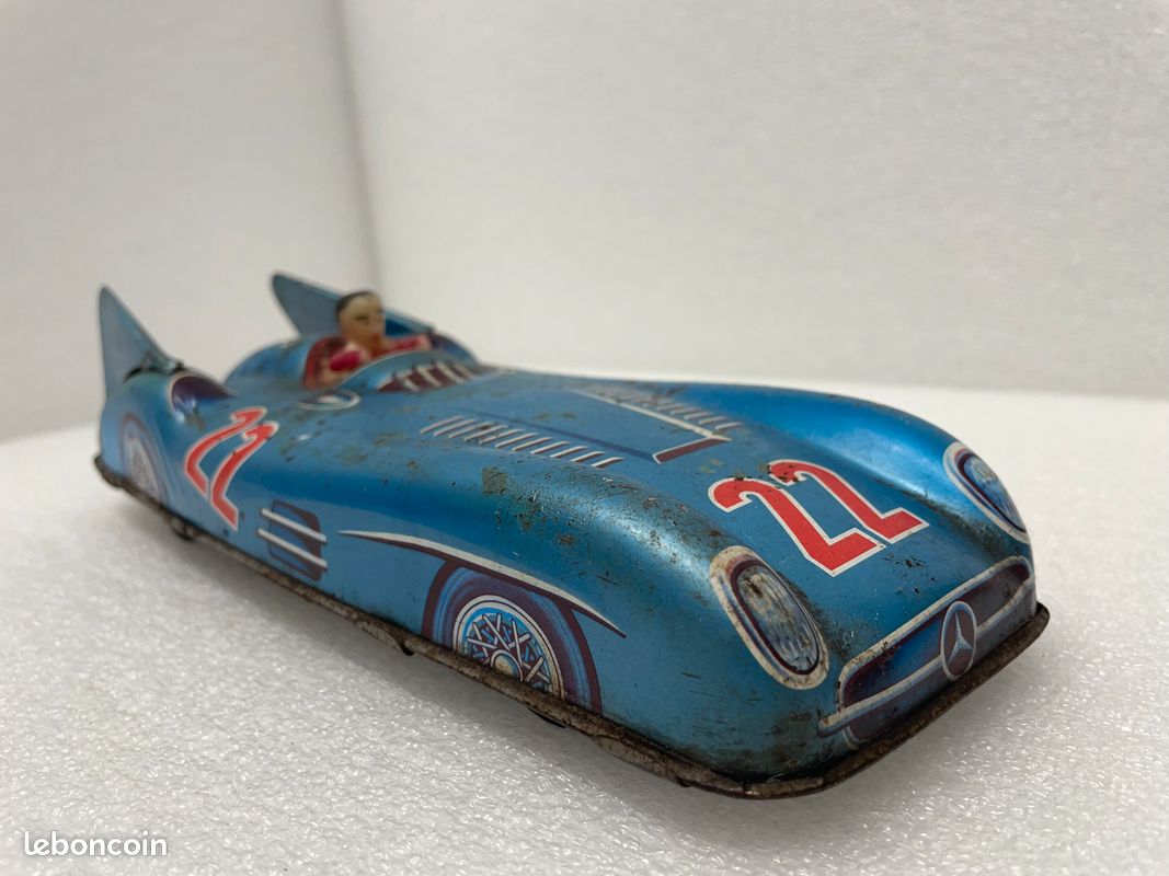Voiture Ancienne Joustra – Tôle Commandée Par Clé – 1956 – Vintage France