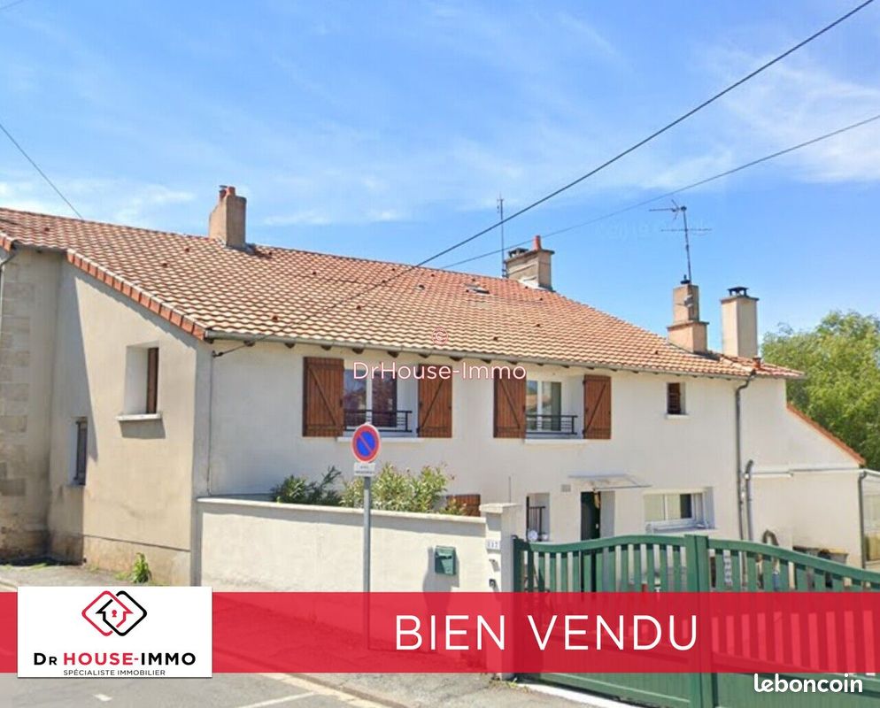 Maison 9 pièces 237 m² · à Poitiers · 237 m² · 299 950 €