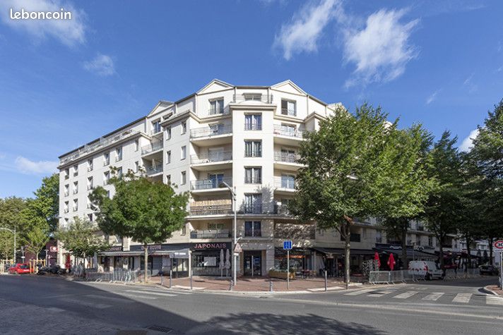 Appartement 1 pièce 18 m² · à Issy-les-Moulineaux · 18 m² · 898 €
