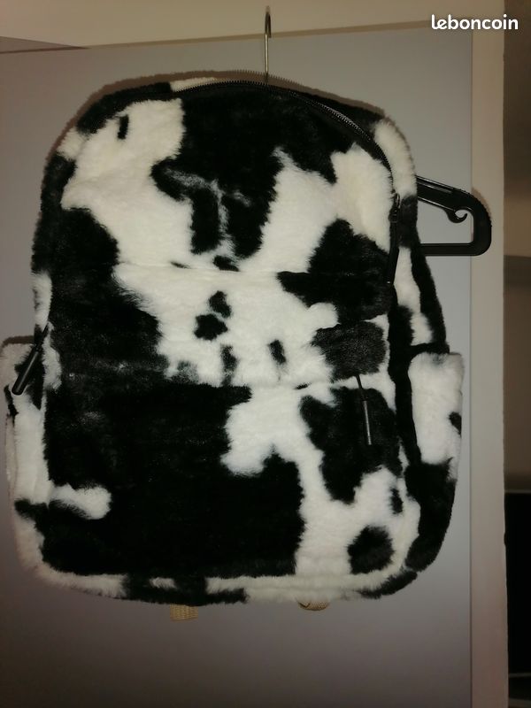 Sac à dos en fausse fourrure (image 1)