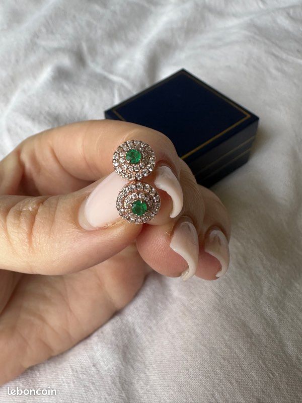 Boucles D'oreilles Dolly-Bijoux - Plaqué Or Avec émeraude Verte Et CZ Diamant - Clous - Neuf Avec étiquettes
