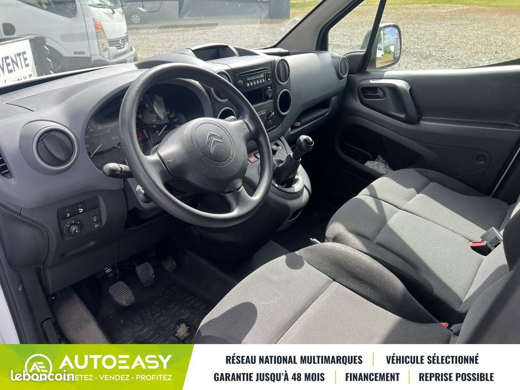 Citroën Berlingo II 1.6 BlueHDi 75ch CLUB / Climatisation / isotherme / Garantie 6 mois (image 12)