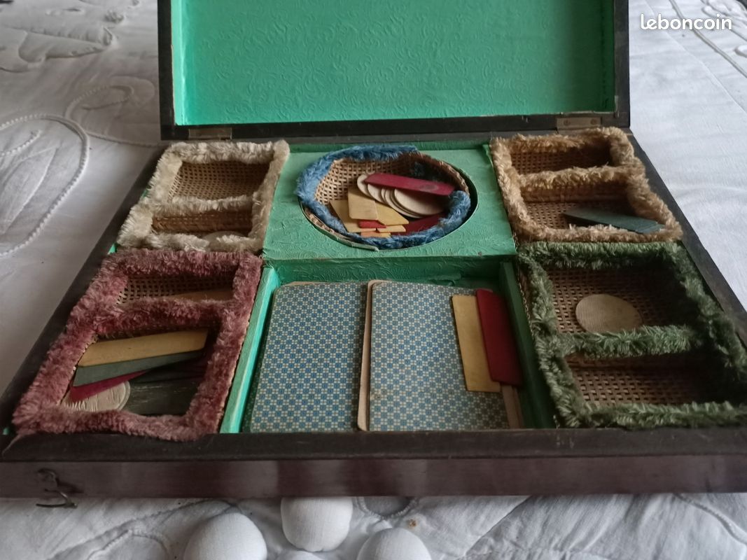 Ancienne Boîte De Jeux – Vide, Vintage, à Décorer Ou Pour Collection