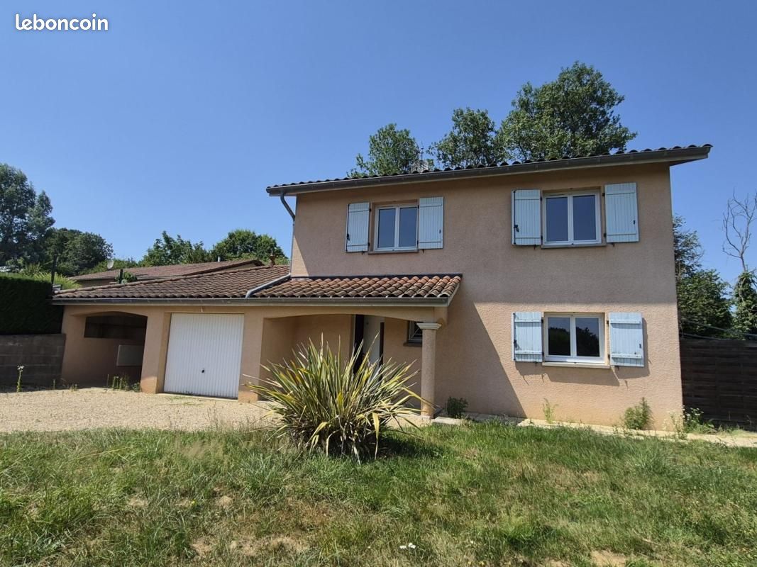Maison 5 pièces 114 m² · à Vonnas · 114 m² · 245 000 €