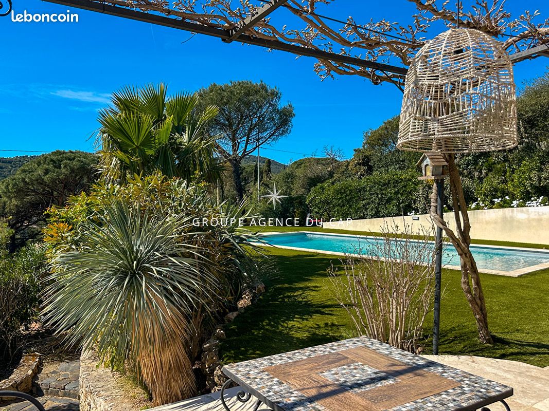 Maison 7 pièces 192 m² · à Roquebrune-sur-Argens · 192 m² · 1 195 000 €
