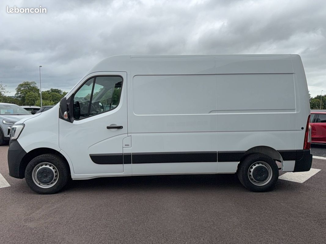 Renault master fgn trac f3500 l2h2 blue dci 135 confort (image 2)