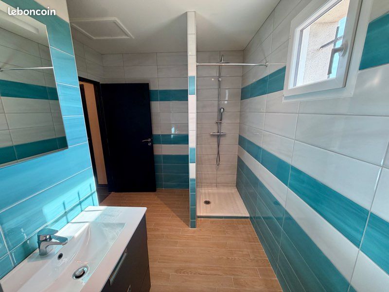 Maison contemporaine de 140 m² habitables 194 m2 au total DPE AA – Aucun travaux à prévoir – Terrain clos de 1 000 m² – Vue Pyrénées (image 15)