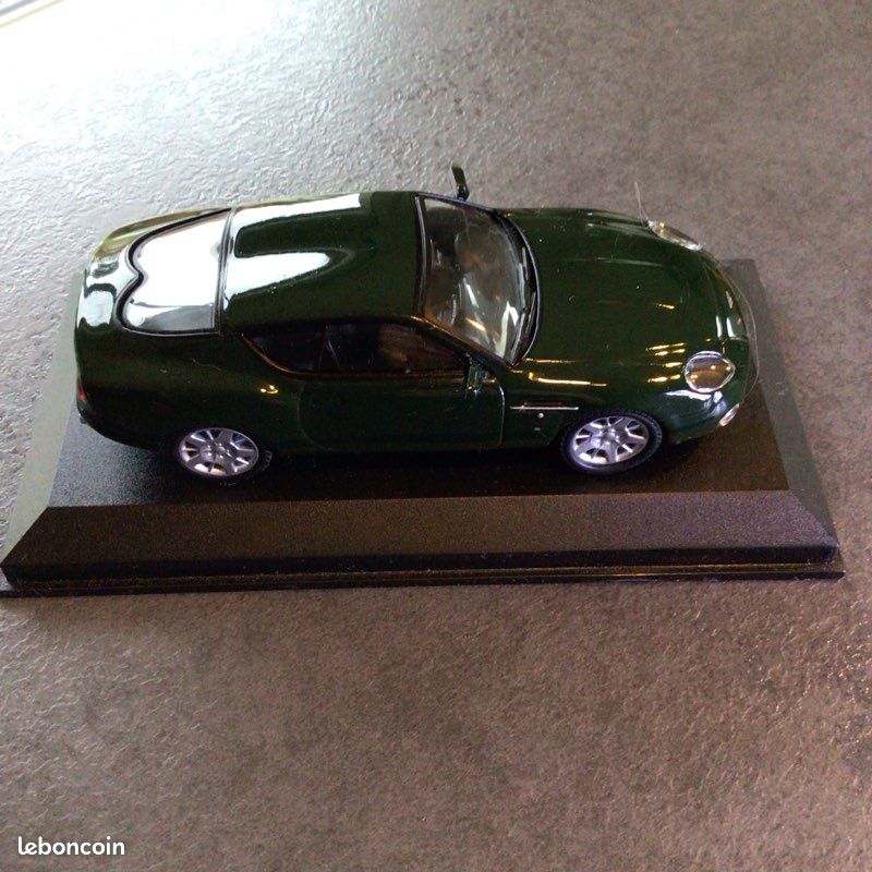 Miniature voiture collection Aston Martin DB7 Zagato (image 4)