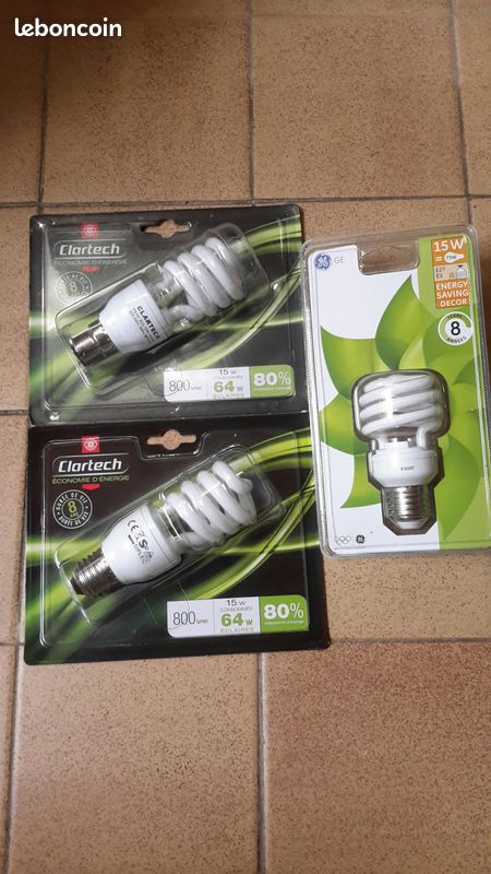 Lot de 3 ampoules NEUVES à économie d'énergie (image 1)