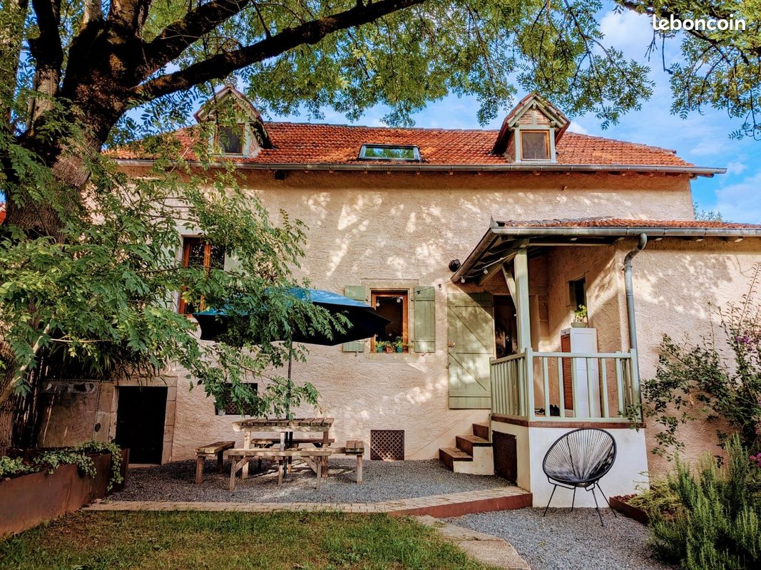 Maison 3 pièces 85 m² · à Camburat · 85 m² · 175 000 €