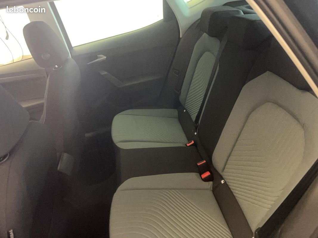 SEAT Arona 1.0 TSI 95 ch Start/Stop BVM5 Copa (image 20)