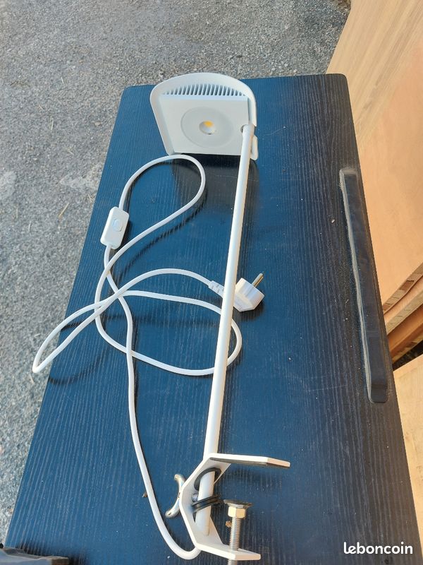 Lampe de travail (image 2)