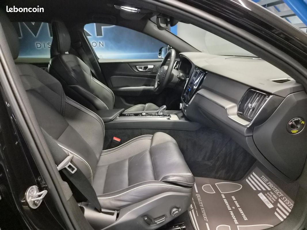 VOLVO V60 2.0 B4 197 Hybrid Style Dark Geartronic BVA (image 14)