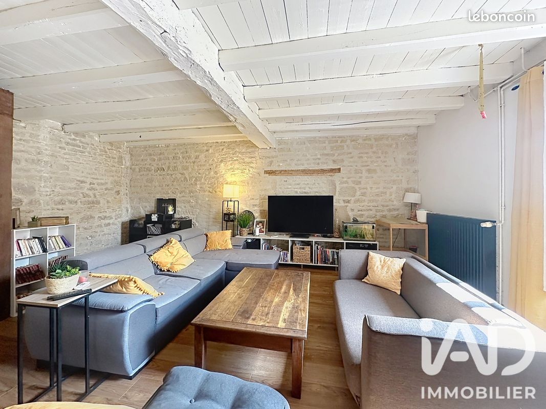 Maison 5 pièces 139 m² · à Nuaillé-d'Aunis · 139 m² · 265 000 €