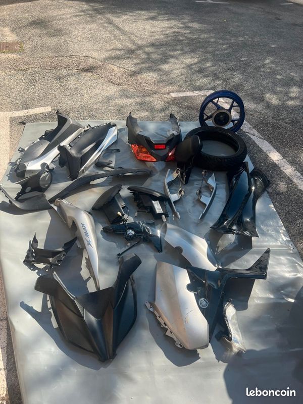 X Max 2019 (image 2)