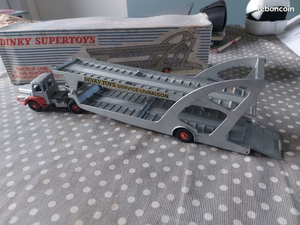 Dinky Toys France 1/43 - Unic Porte-voitures Boilot - Jantes Concaves - Réf 894 - Occasion