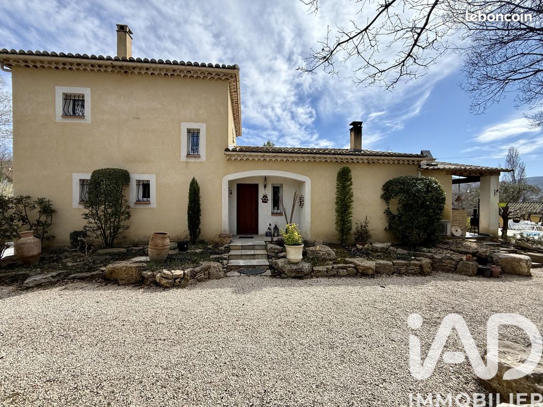 Maison 5 pièces 120 m² · à Crestet · 120 m² · 535 000 €