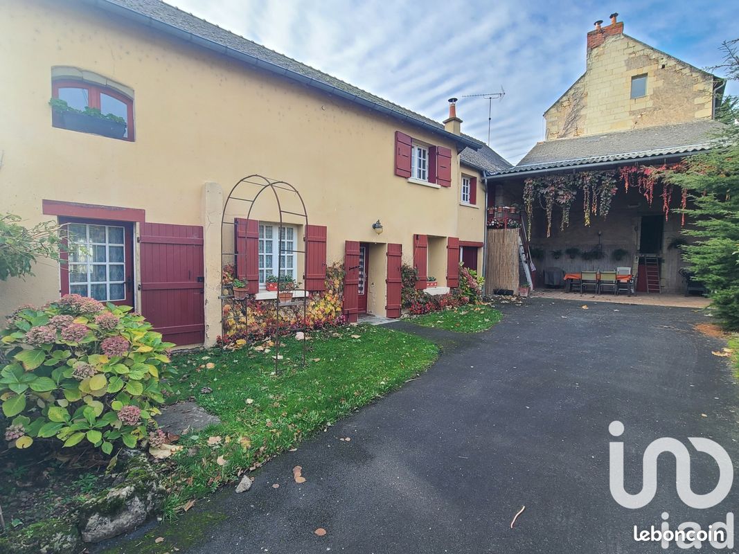 Maison 6 pièces 174 m² · à Montreuil-Bellay · 174 m² · 166 000 €
