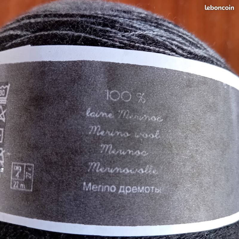 Écheveau De Laine Noire Rustique - 560 G - 100% Laine - Fabriqué En France - Aiguilles 10/12/15