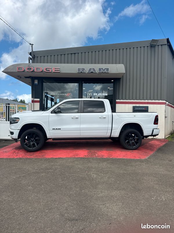 Ram limited night edition v8 5.7hemi rambox (image 2)