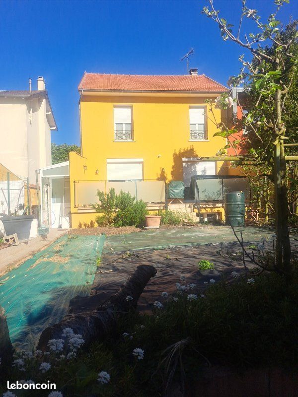 Maison 4 pièces 140 m² · à Saint-Maur-des-Fossés · 140 m² · 870 000 €