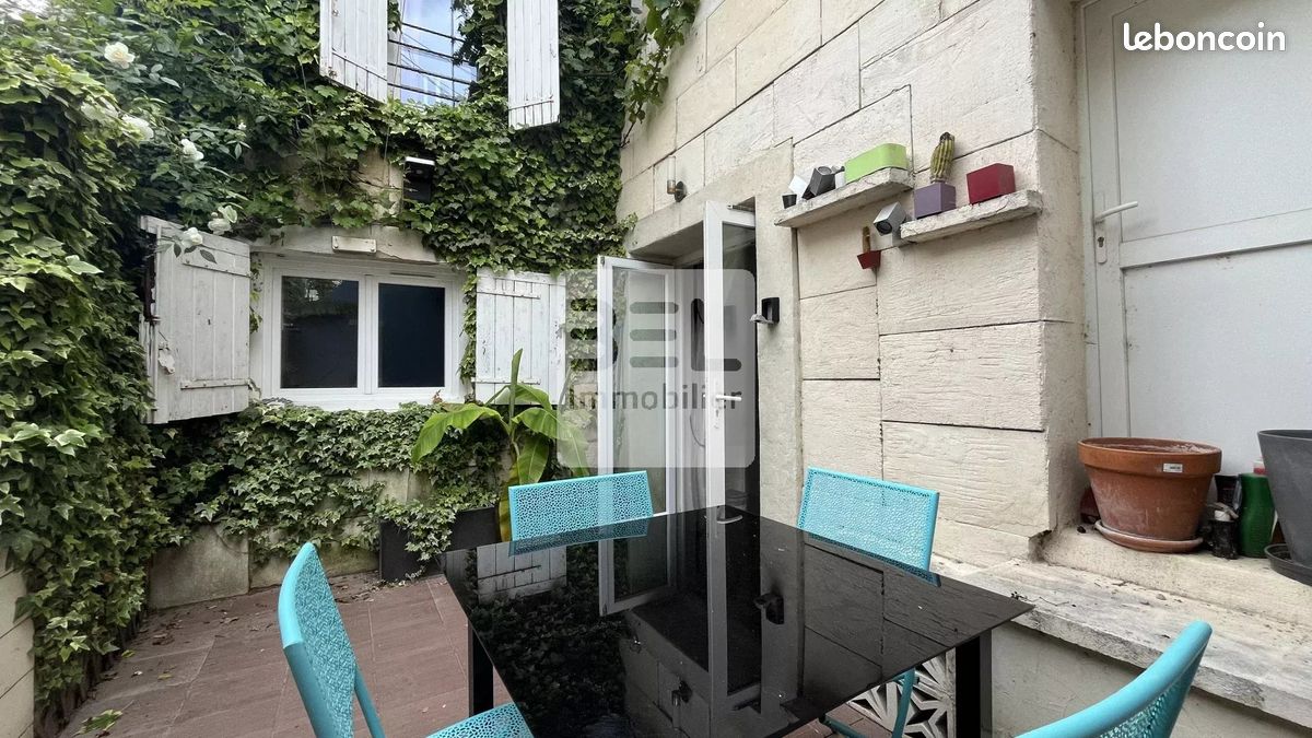 Maison 5 pièces 137 m² · à Fontvieille · 137 m² · 265 000 €
