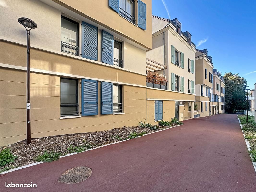 Appartement 3 pièces 56 m² · à Viroflay · 56 m² · 359 000 €